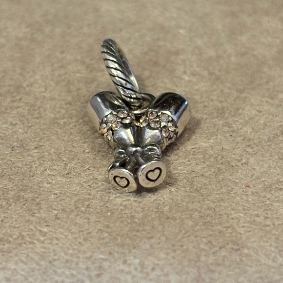 Brighton Clink Charm Two champagne glasses toast! Silver & crystals Good used - Picture 3 of 5